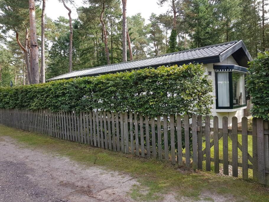 Mooi Chalet Met Grote Tuin Op Een 4 Sterren Park. Doornspijk Kültér fotó